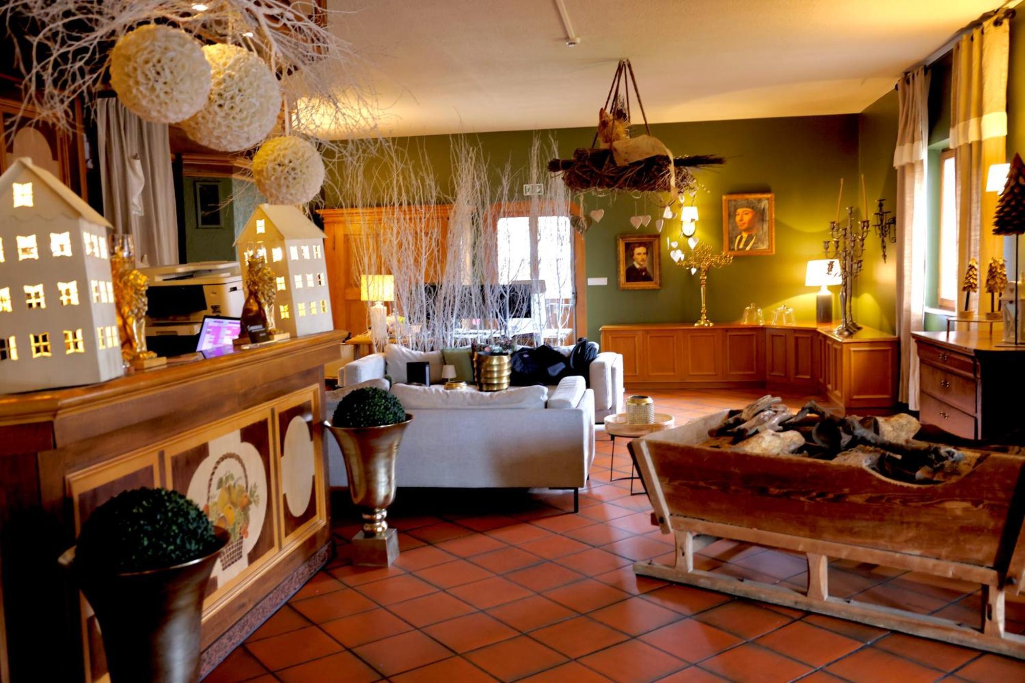 Hotel Restaurant Verger Des Chateaux, Route Des Vins Haut-Koenigsbourg Dieffenthal Exteriör bild