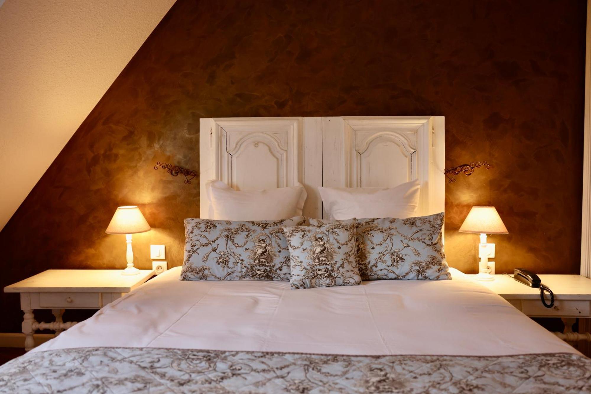 Hotel Restaurant Verger Des Chateaux, Route Des Vins Haut-Koenigsbourg Dieffenthal Exteriör bild