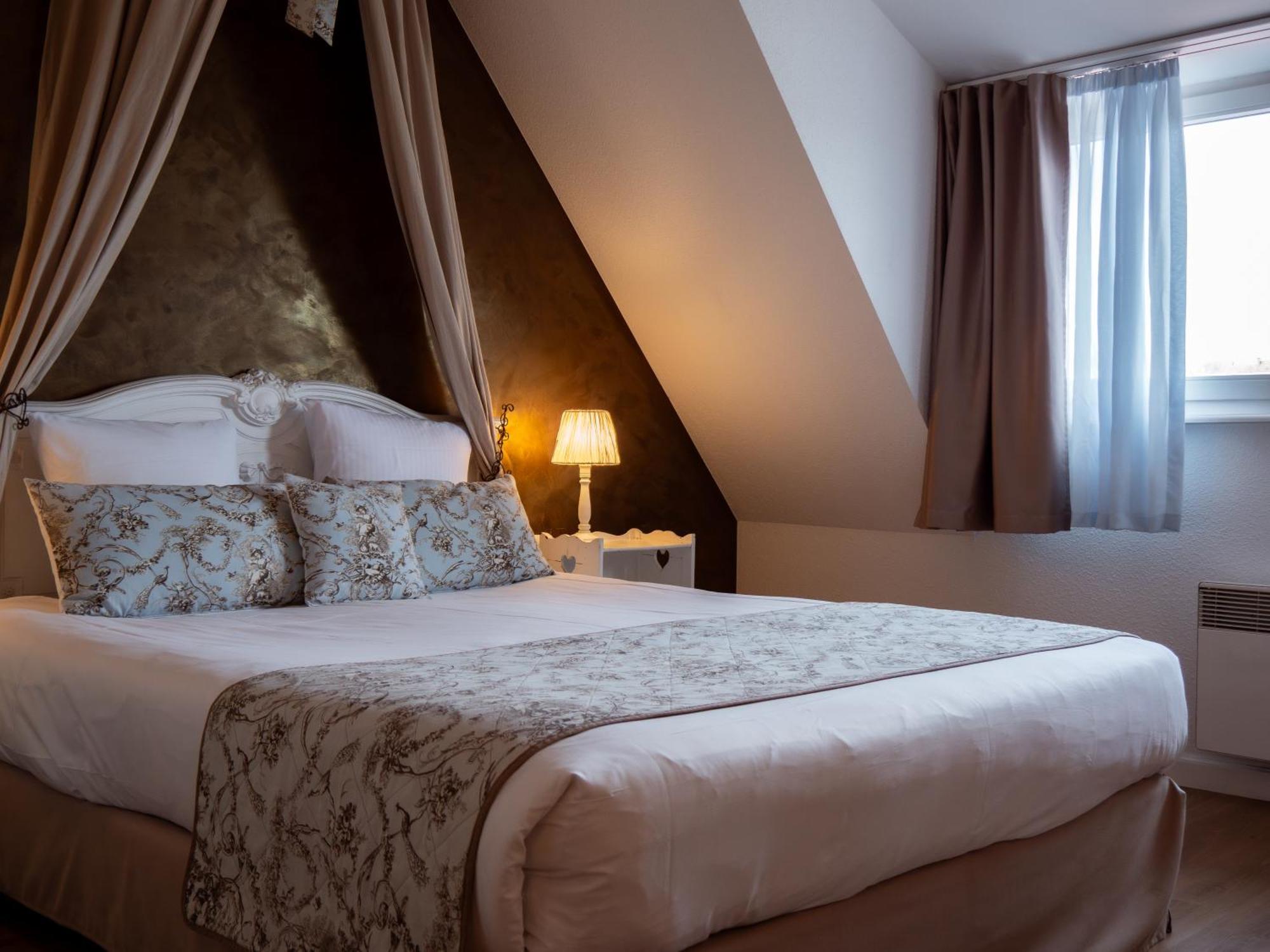 Hotel Restaurant Verger Des Chateaux, Route Des Vins Haut-Koenigsbourg Dieffenthal Exteriör bild